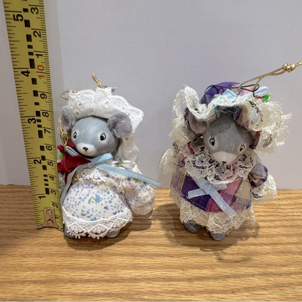 Kurt Adler Charming Christmas Mouse ornaments dated 1983 - Picture 2 of 9